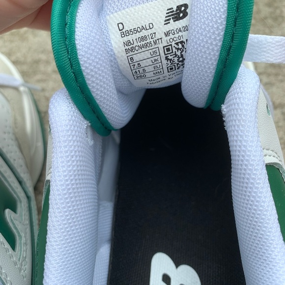 New Balance 550 White Green- Brand New - Picture 6 of 6